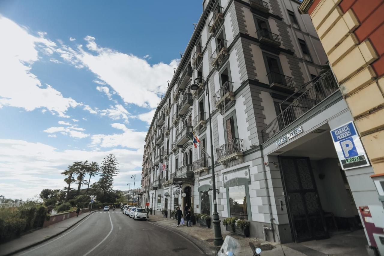 Insieme Suites Naples Exterior photo